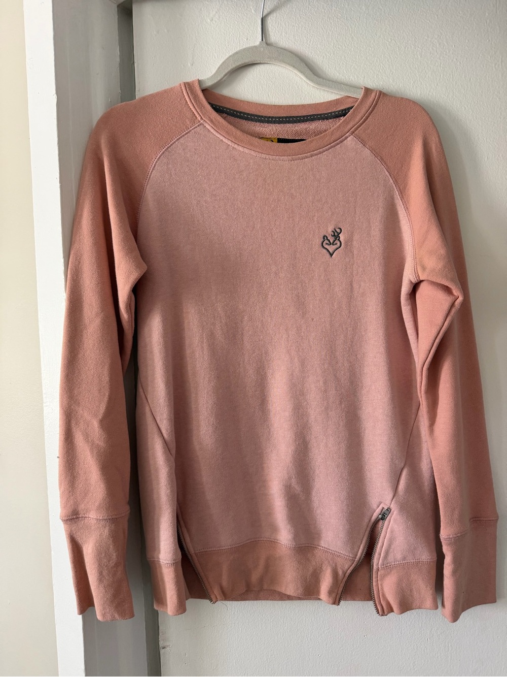 Browning Pink Crewneck Sweatshirt with Subtle Embroidered Buckmark